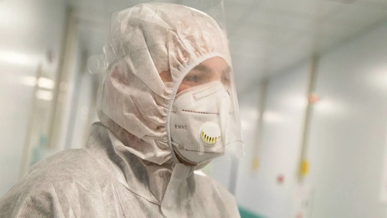 Ситуация вокруг Шелехова проясняется. Сотрудница Иркутского противочумного института го...