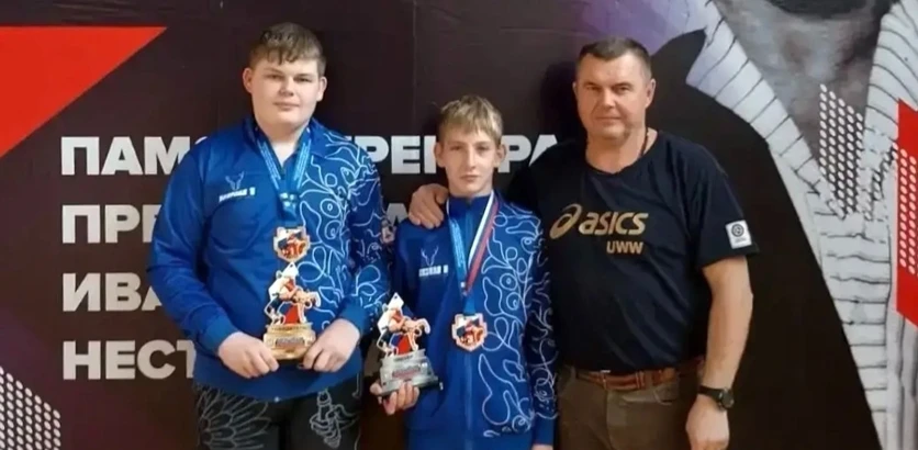 «Золото» и «бронзу» завоевали нижегородские борцы 🏆
