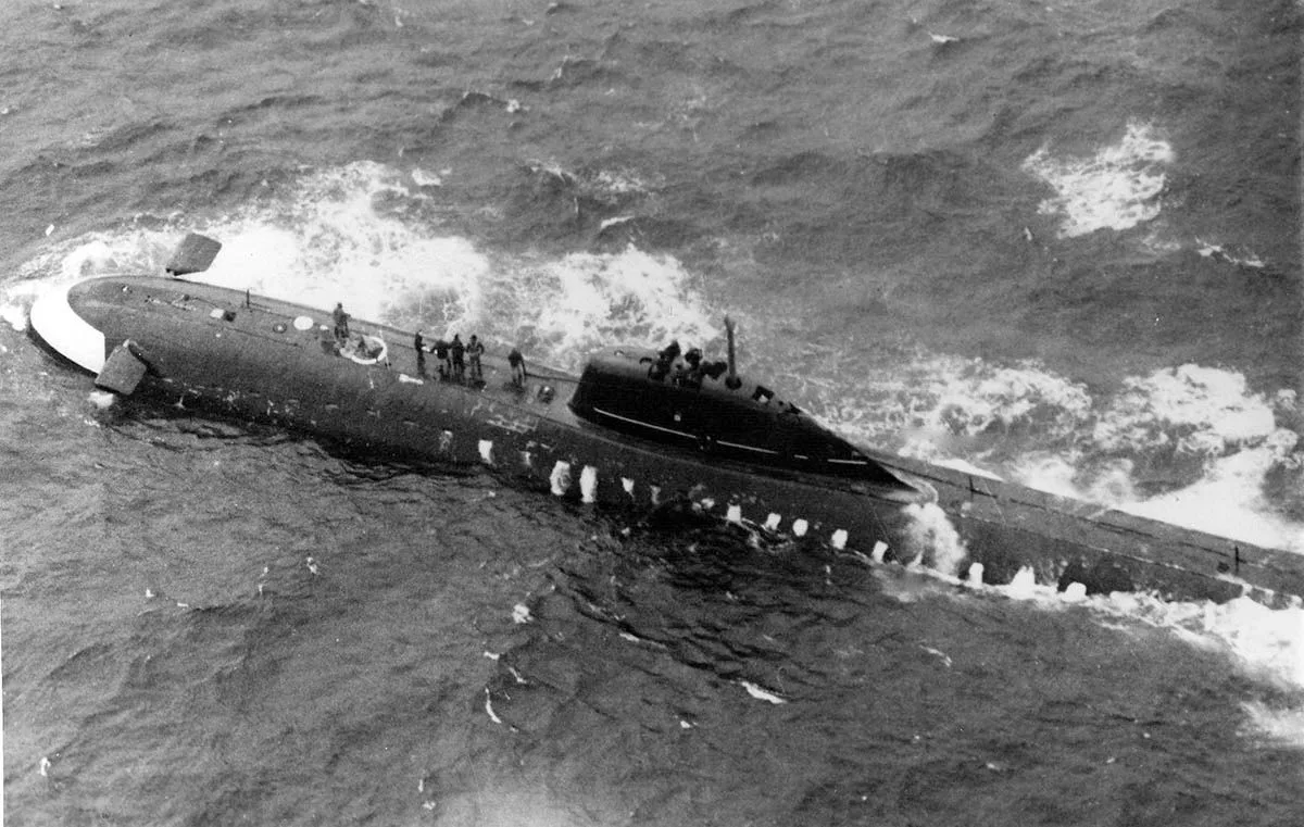 13 октября 1960 года на атомной подводной лодке К-8 проекта 627А «Кит», через полтора м...