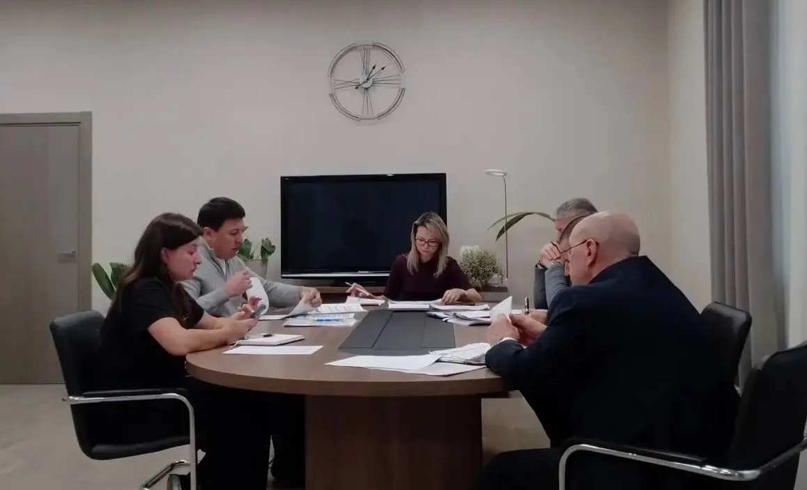 🚰 В районе Красносельский обсудили содержание территории