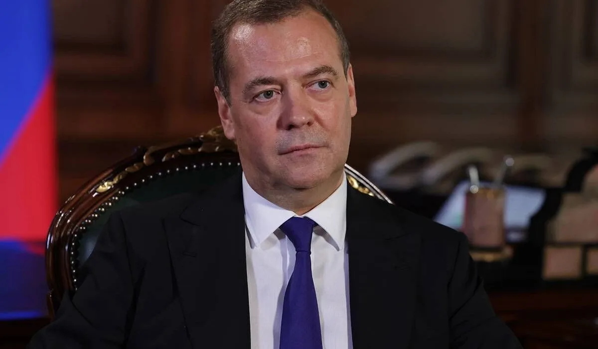 Дмитрий Медведев поздравил Сергея Сокола