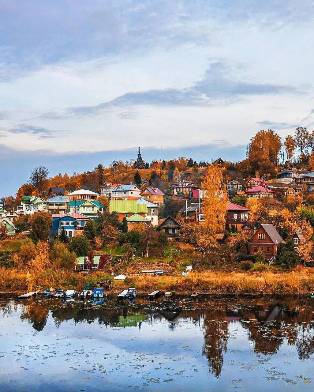 Осенний Плес — дом для художников и настоящий рай для туристов 🍁