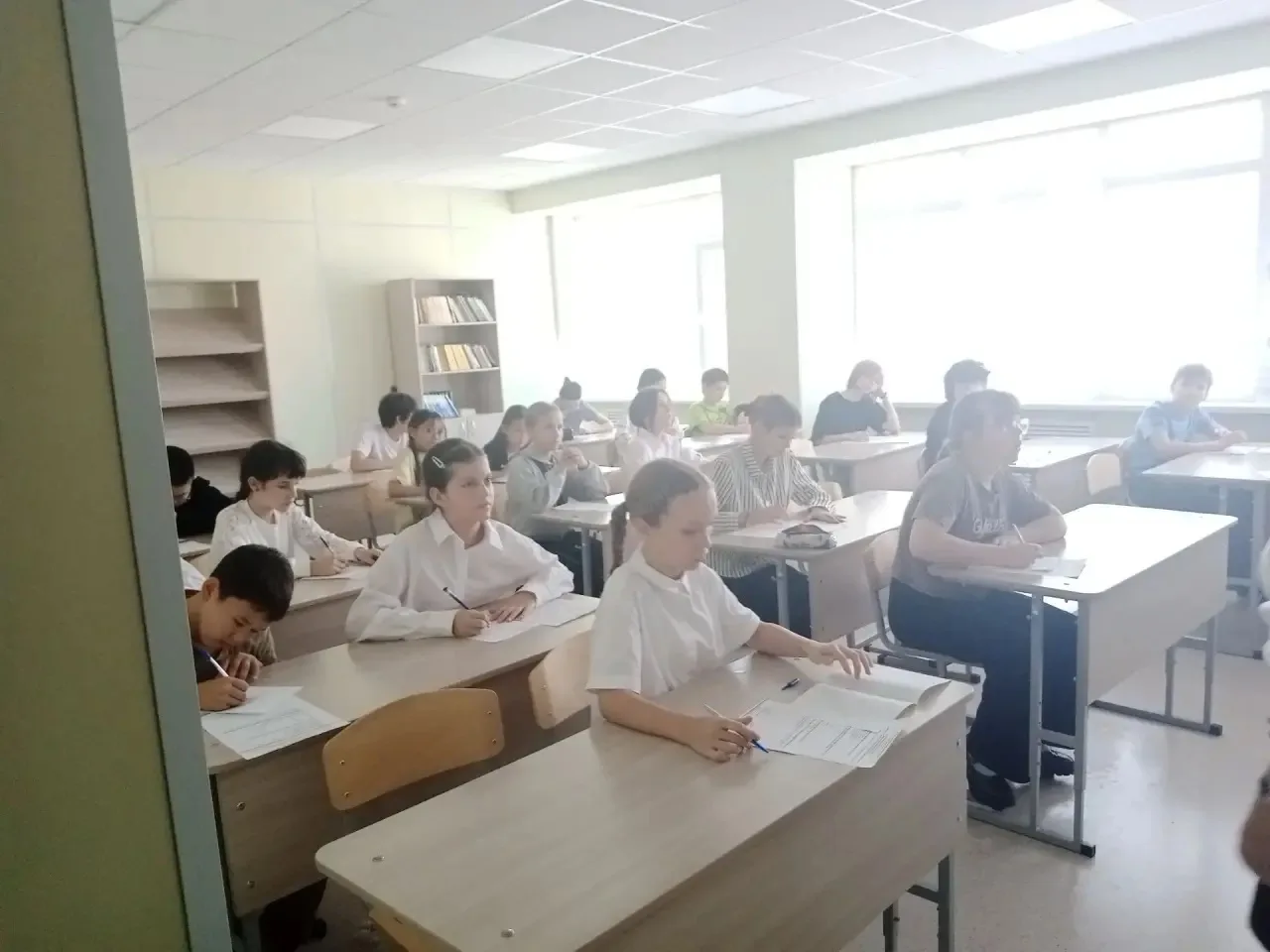 🎉 Ура! Сегодня в нашей школе прошли Олимпиады по русскому языку! 🎉