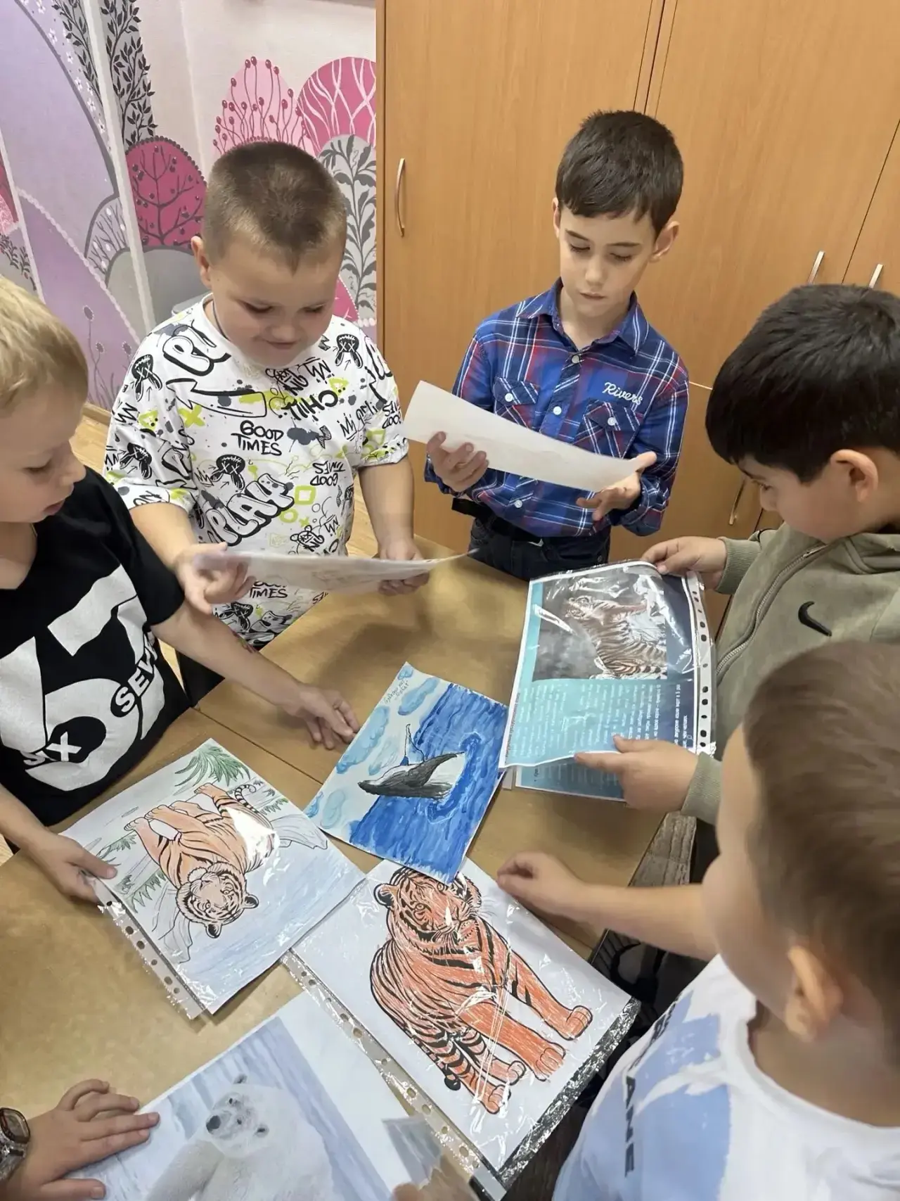 Ребята из групп «Кубарики» по руководством педагога Лифиновой Е.В. к Дню защиты животны...