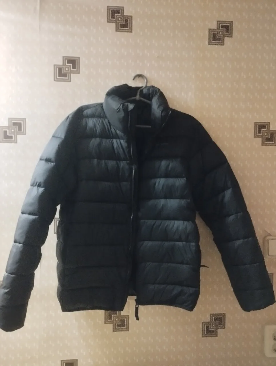 Продам мужскую куртку Demix, новую, 46–48, Донецк, 3500 рублей