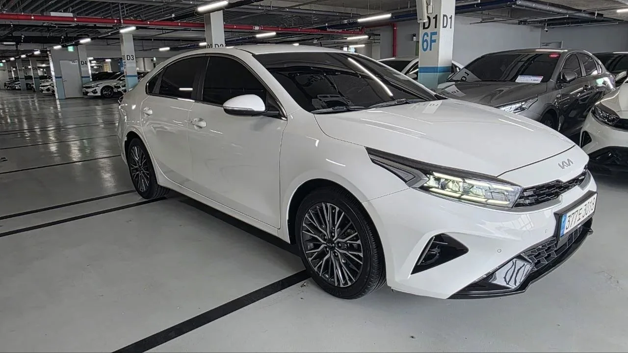 KIA K3
