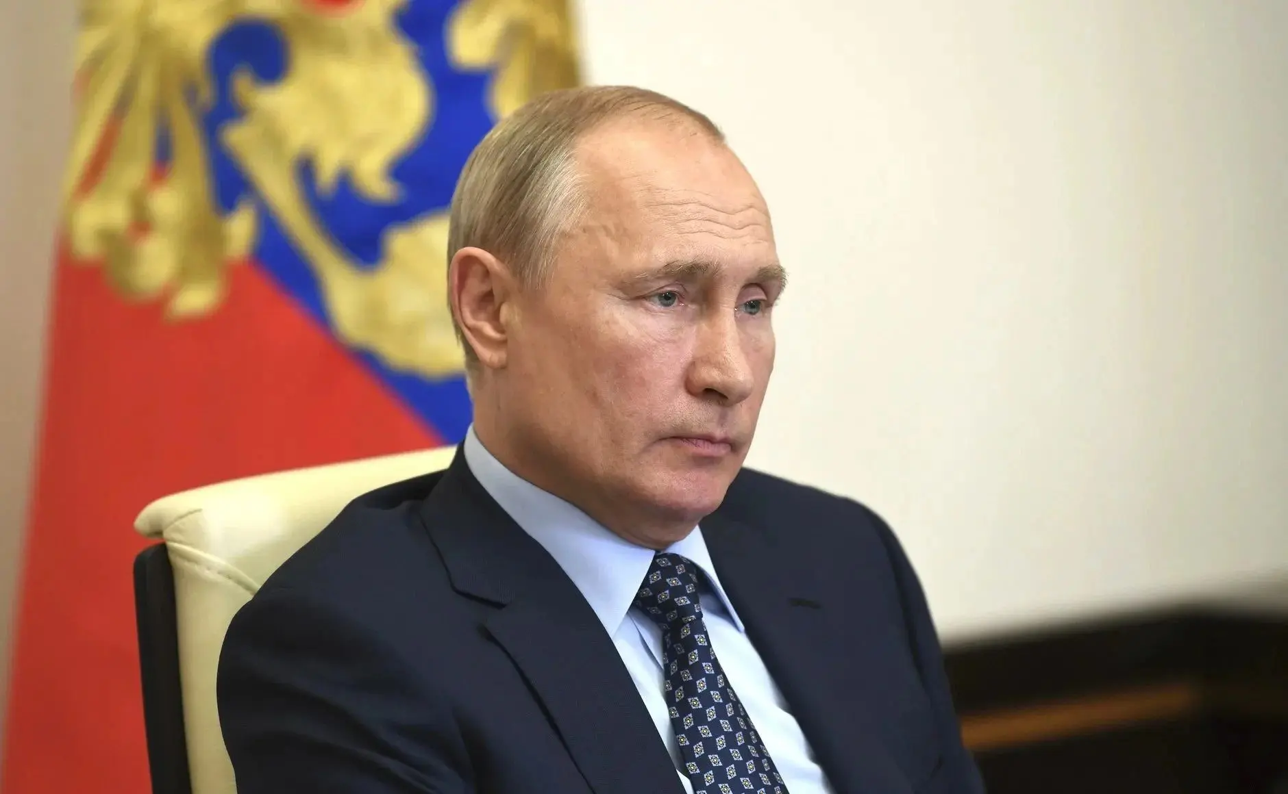 💬 «Не мы начали»: Путин высказался про удары Киева по маркетплейсам и НПЗ в России.