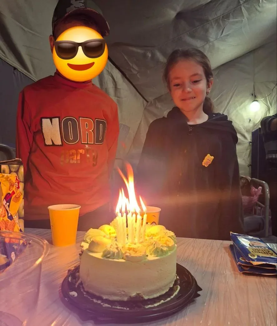❤️ Четыре года в подвале — и один день рождения, который он запомнит навсегда