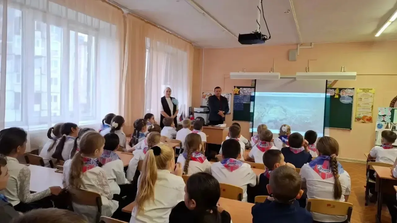 В рамках проекта «Учим(ся) вместе: партнерские взаимодействия семьи и школы» и трека   ...
