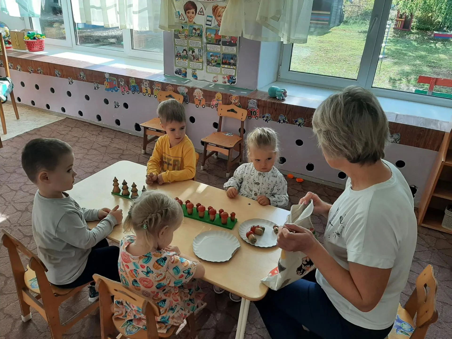 Занятие по ФЭМП на тему: «Большой - маленький»