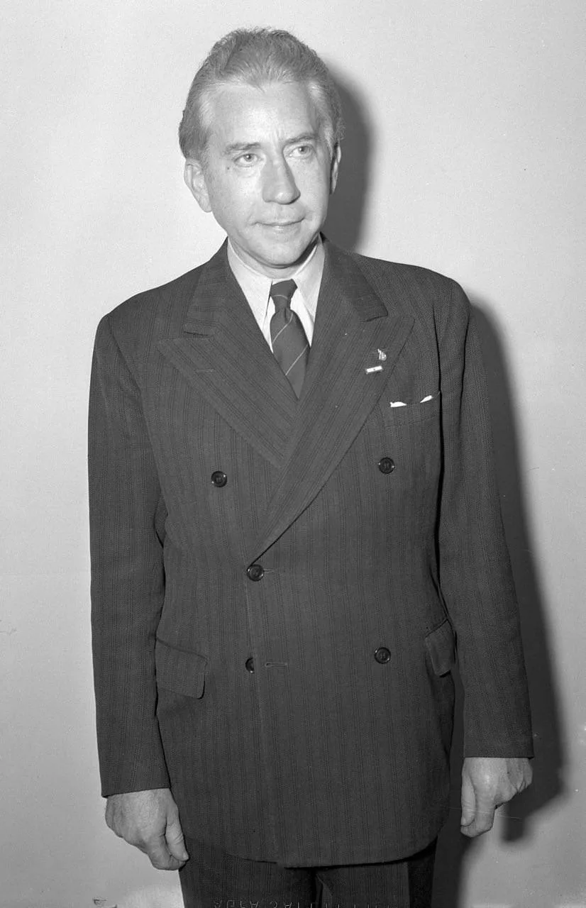 Жан Пол Гетти (англ. Jean Paul Getty) — американский нефтяной магнат и промышленник, од...