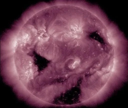 ☀ Мощная вспышка на Солнце обрушит на Землю двойной геомагнитный удар