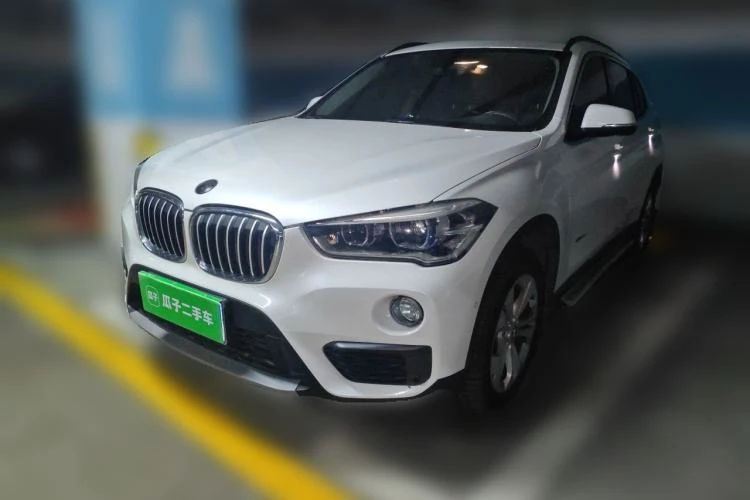 🚗 BMW 2016