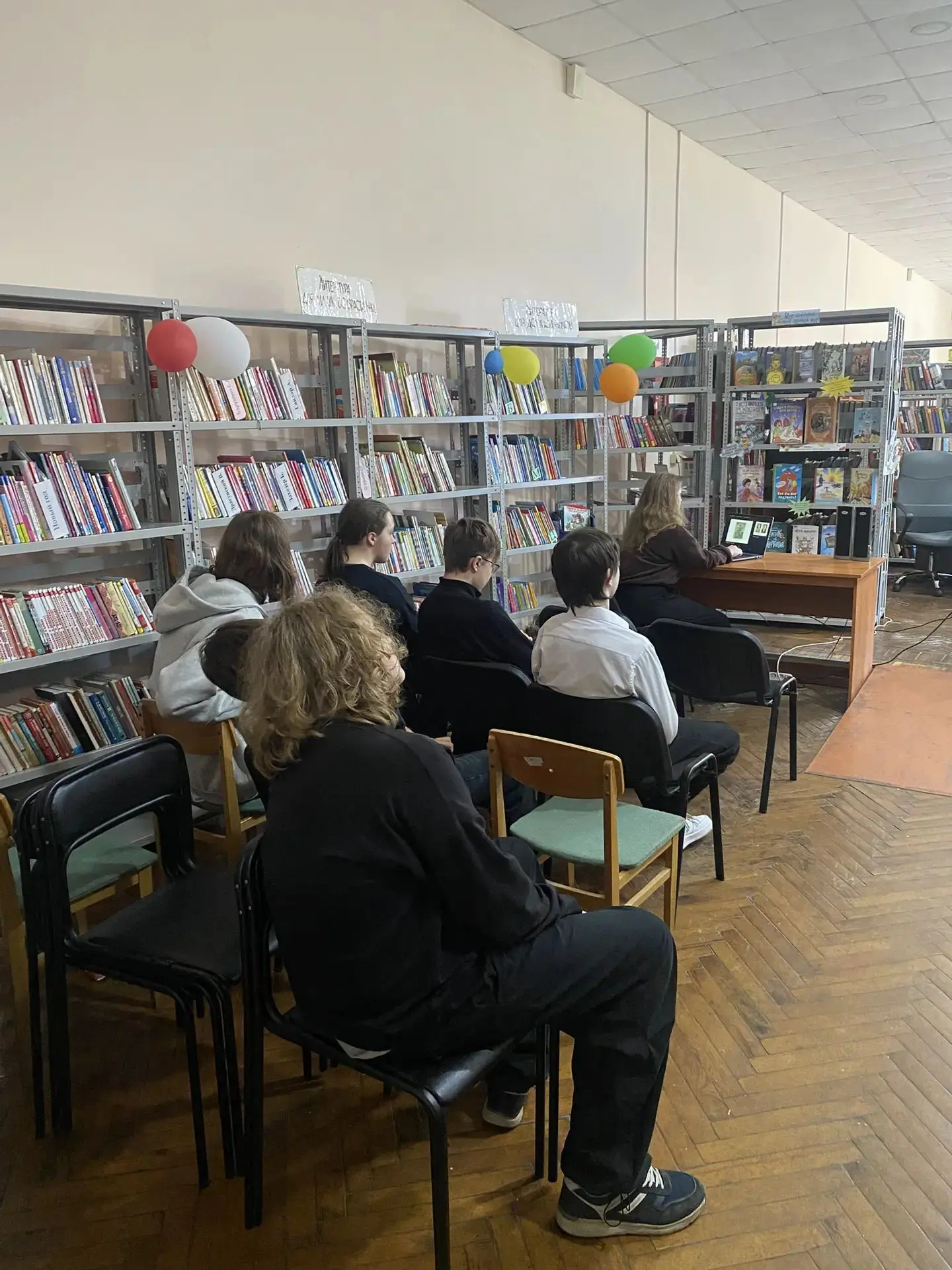 Обучающиеся 8Г класса МОУ «СОШ пос. им. Морозова» посетили мероприятие в библиотеке пос...