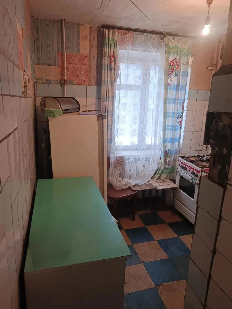 Продам 3 комнатную квартиру на кв. 50 лет Октября. 58/41/6 кв м. 2 этаж 5 этажки. Дом к...