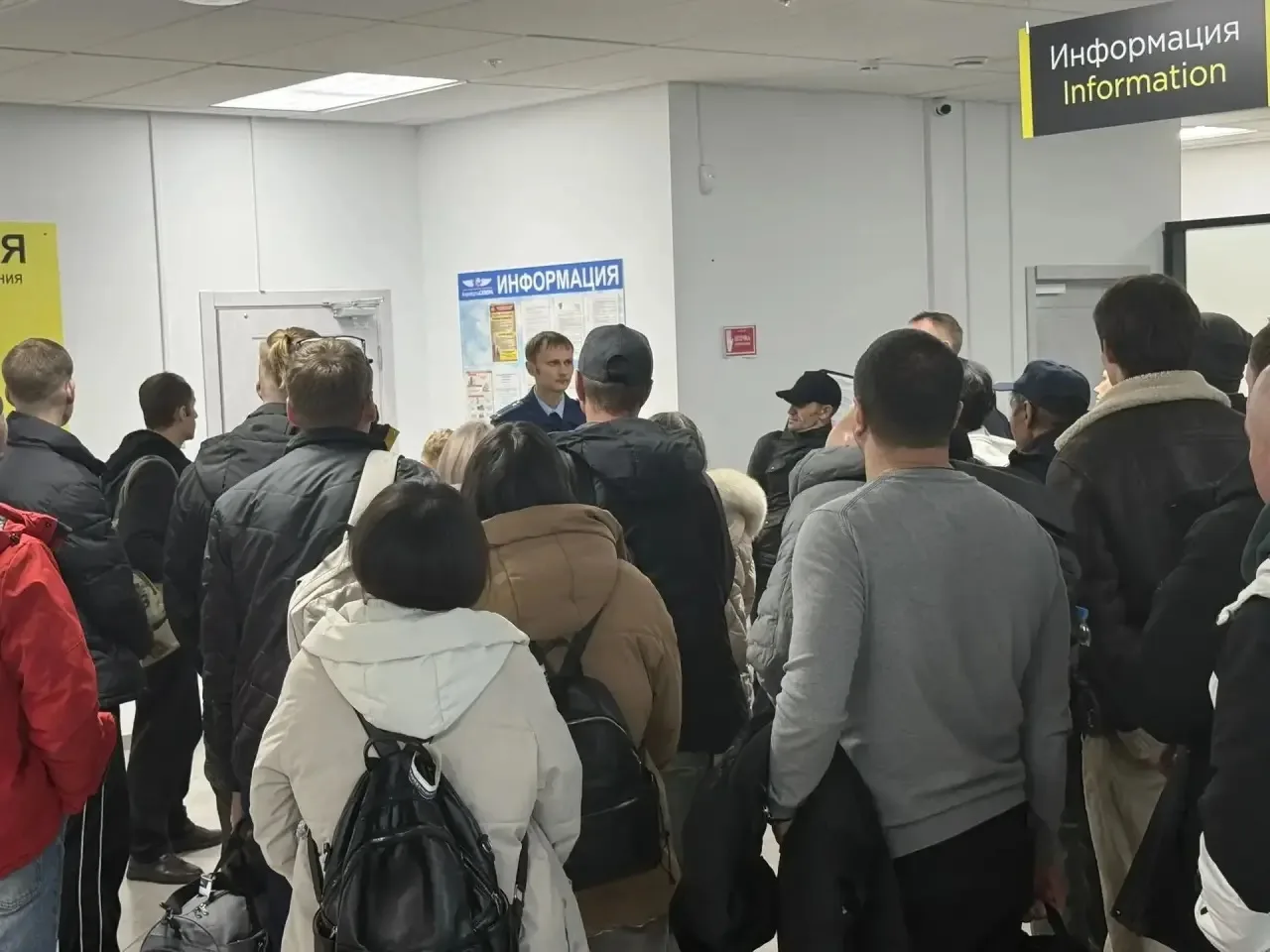 Транспортные прокуроры проводят надзорные мероприятия, связанные с длительными задержка...