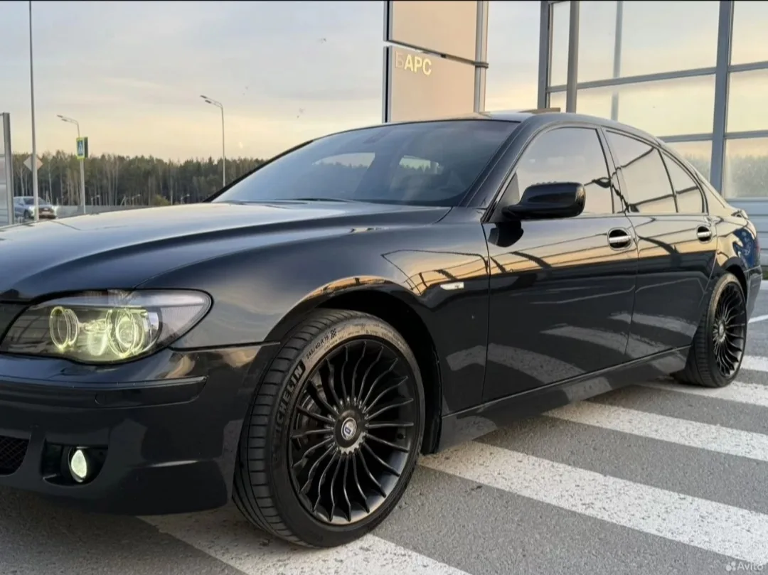 Срочно продам BMW 750I 4,8 литра. По технически в идеальном состоянии, всё рабочее, Люк...