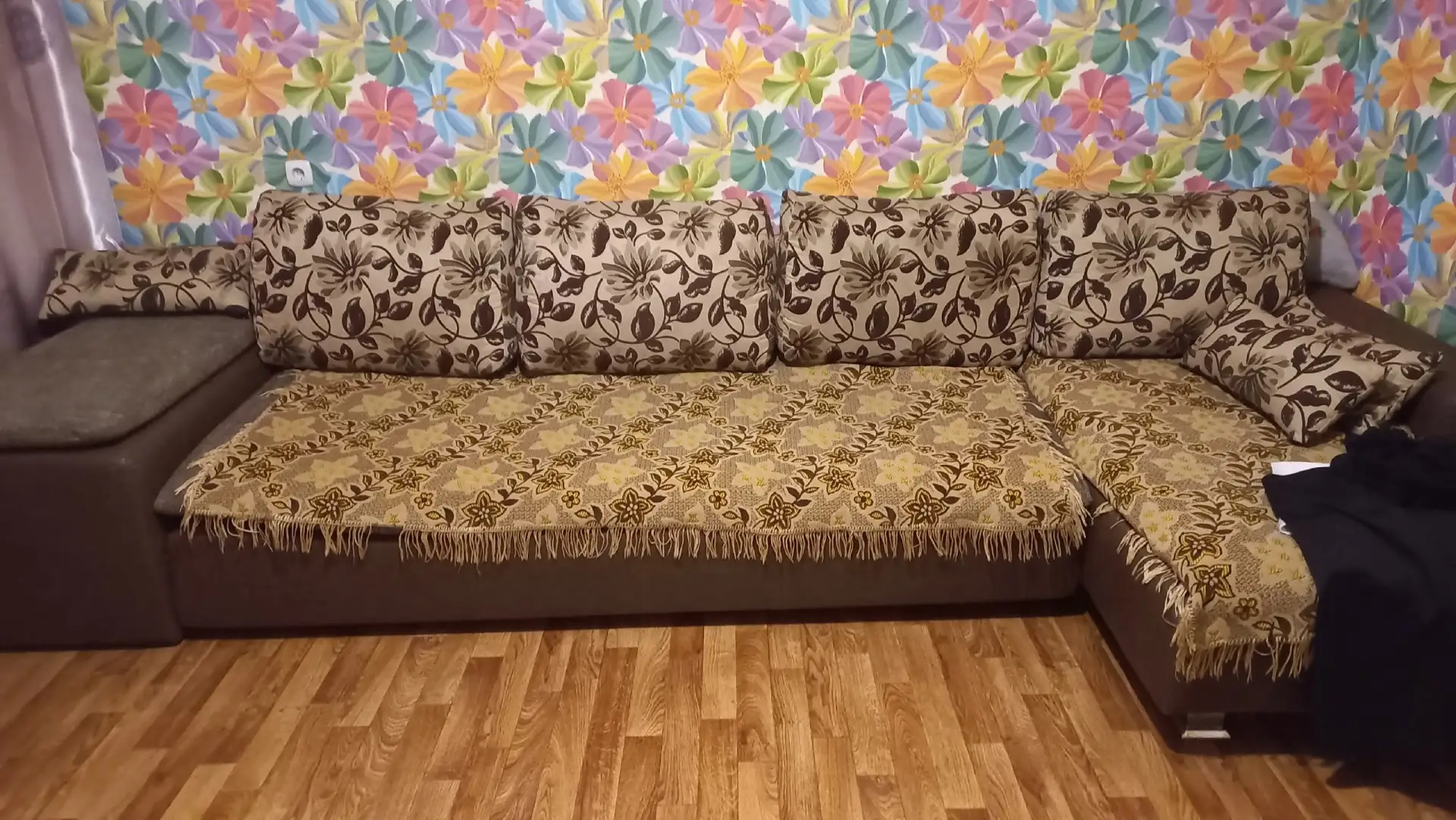 Отдам даром, может на дачу кому надо 9631830895 Урванцеаа