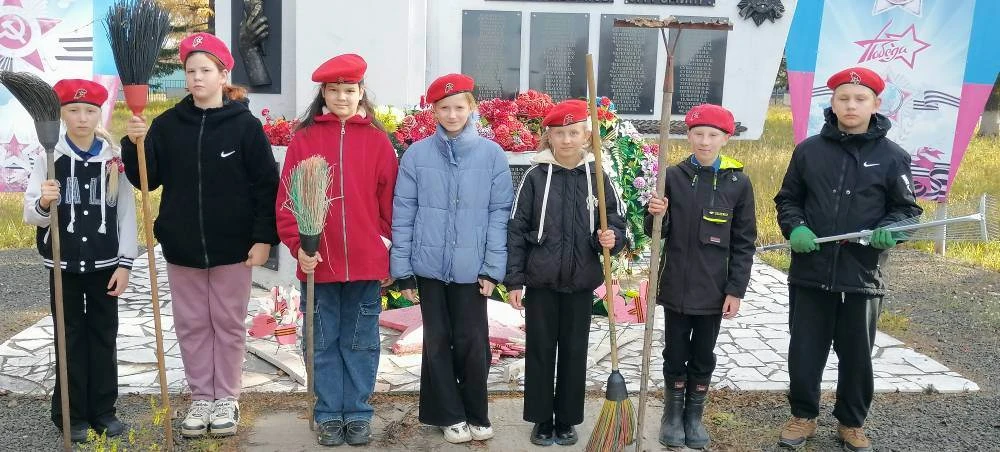 Вчера, 7 октября, юнармейцы отряда «Колос» МКОУ «Ключи-Булакская СОШ» вышли на важную и...