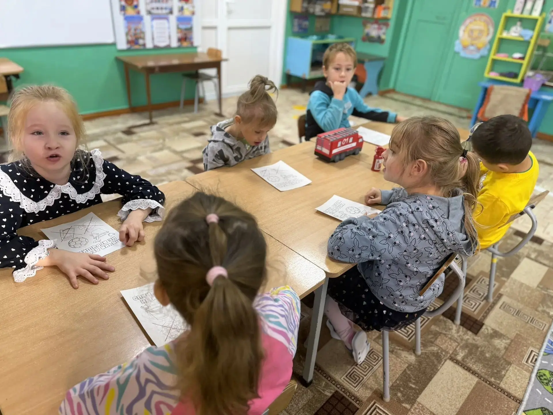 День безопасности « Спички детям не игрушки» прошел в старшей группе.