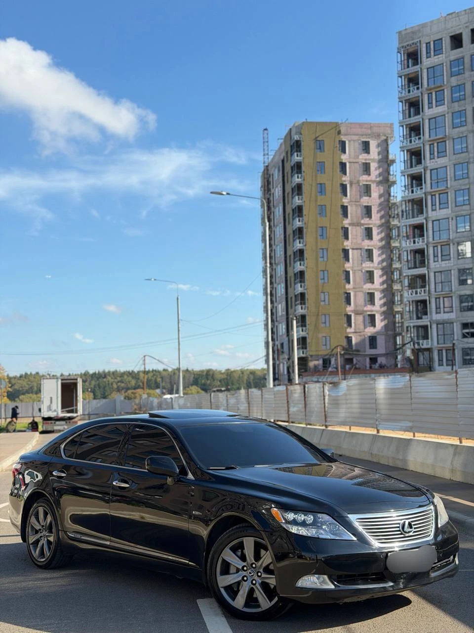 LEXUS LS 600HL