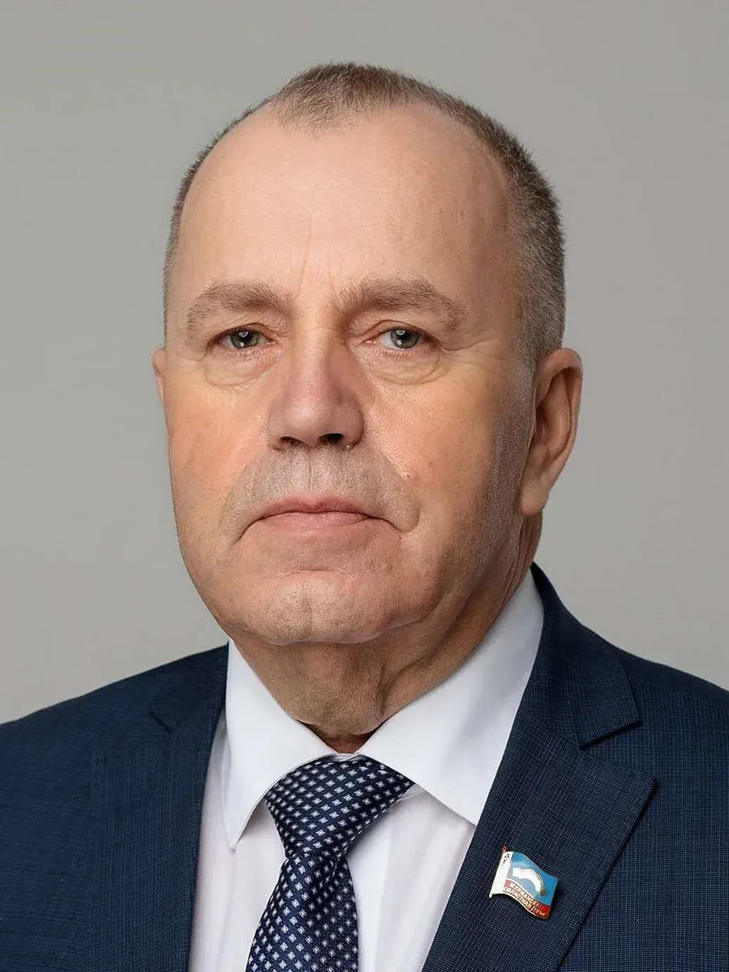 Депутаты Мурманской областной думы на первом заседании нового созыва 8 октября избрали ...