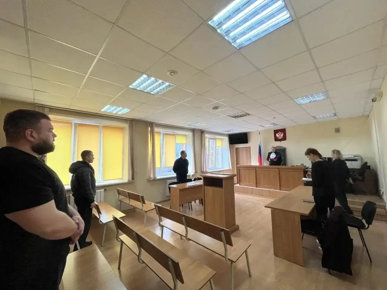 Выстрел у кафе в Берёзовском: двоим — штраф по 600 тысяч