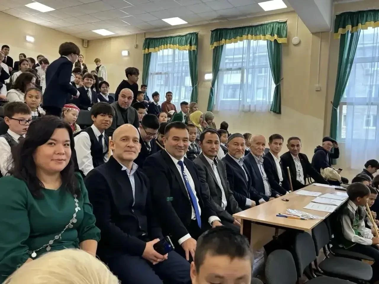 октябрь кон 20-се Ф.Мостафина исемендәге башҡорт гимназияһында традицион музыка сәнғәте...