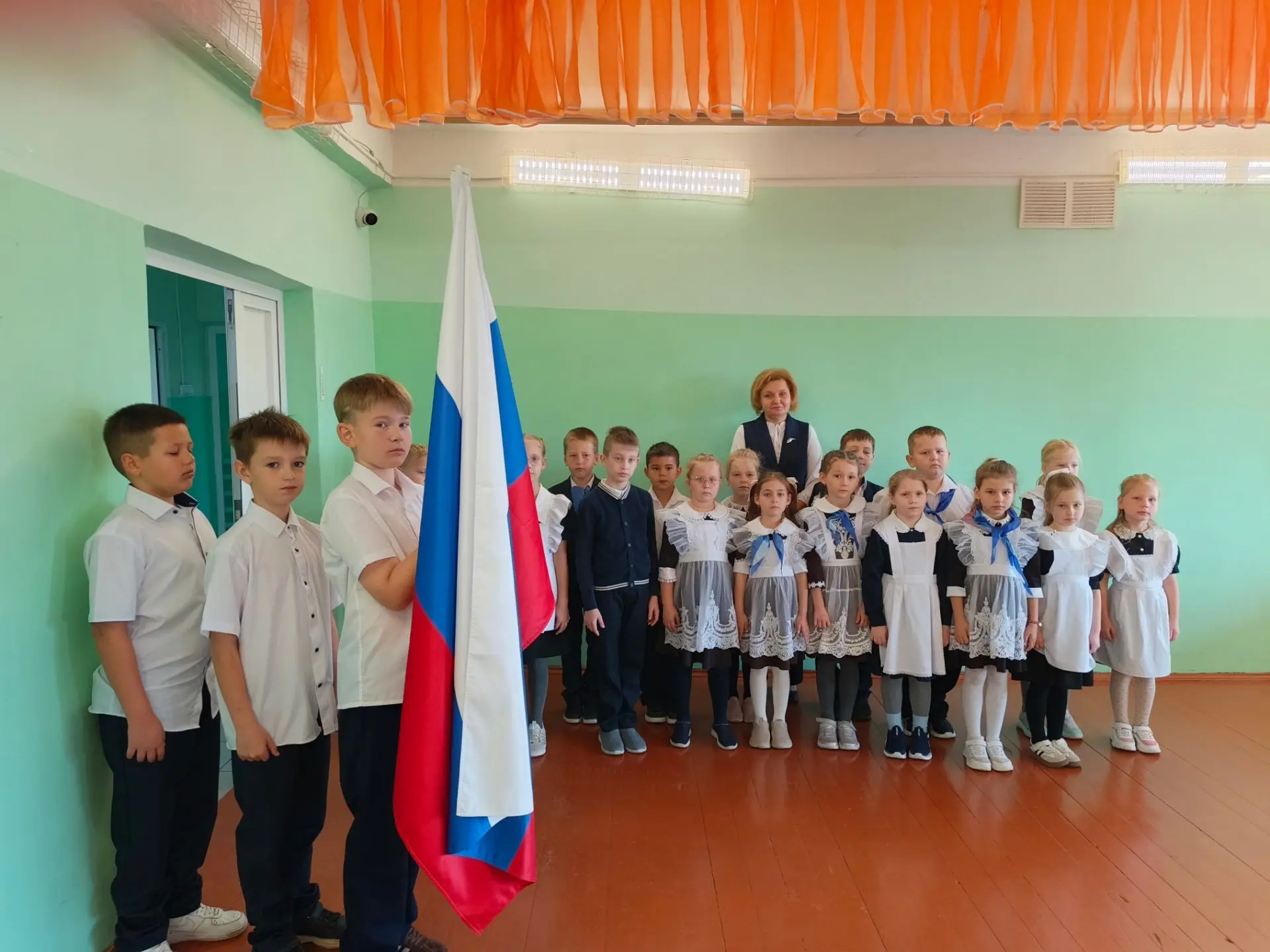 Линейка в начальной школе