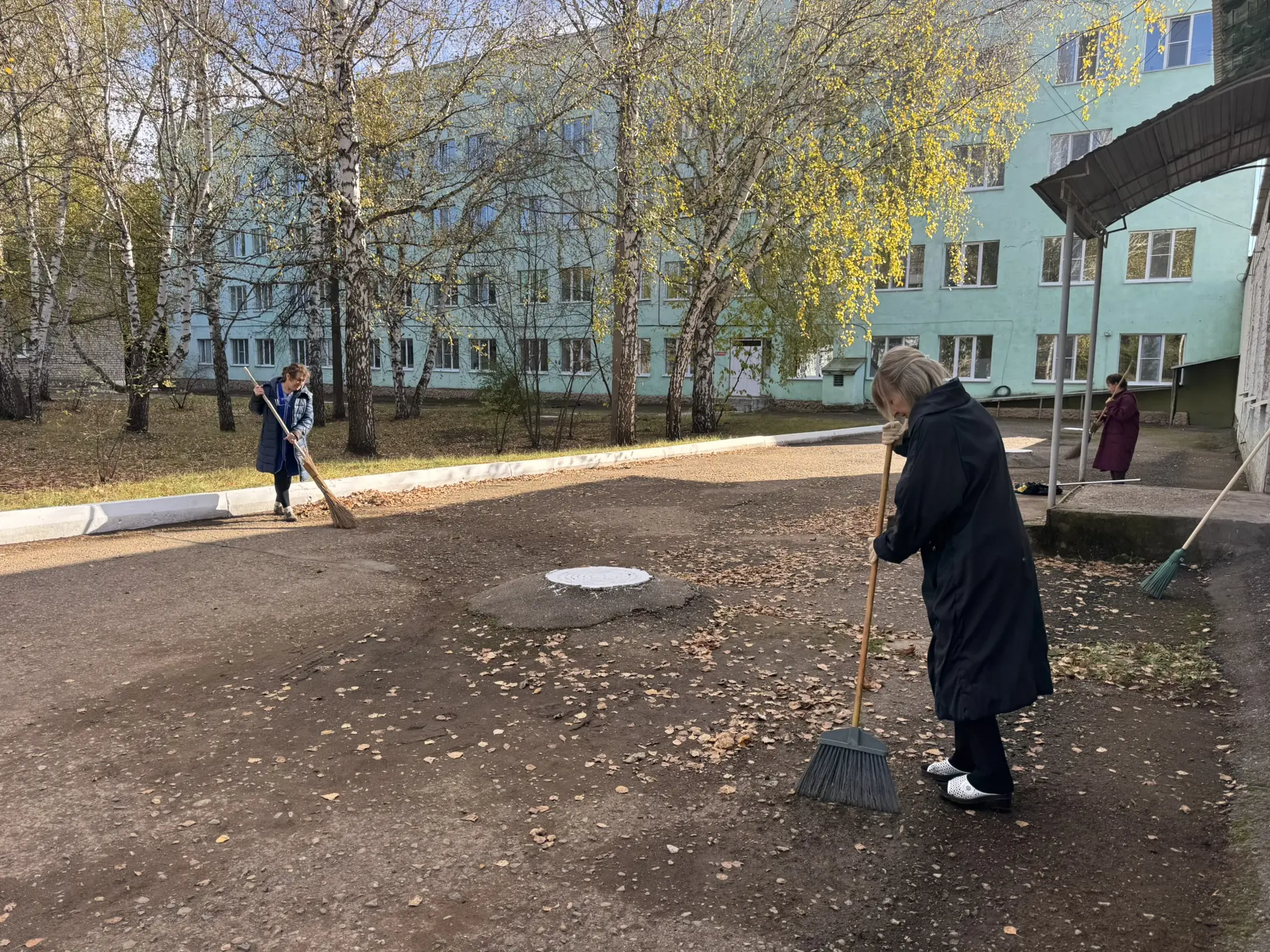 В  завершении рабочей недели ,  сегодня 9 октября 2026 сотрудники объединились для пров...