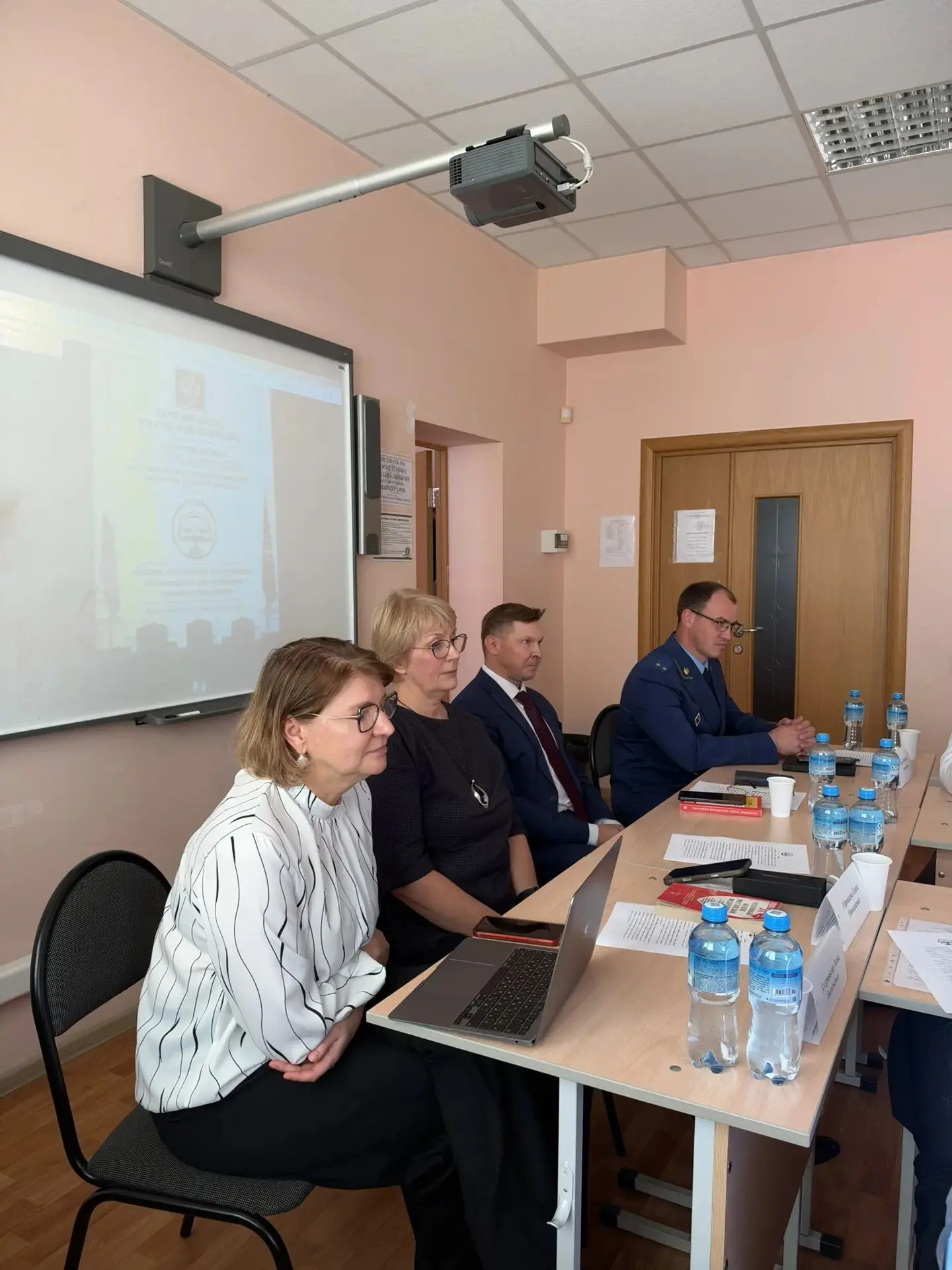 🎓 Уважаемые подписчики, завершается по-настоящему насыщенная и запоминающаяся неделя, ...