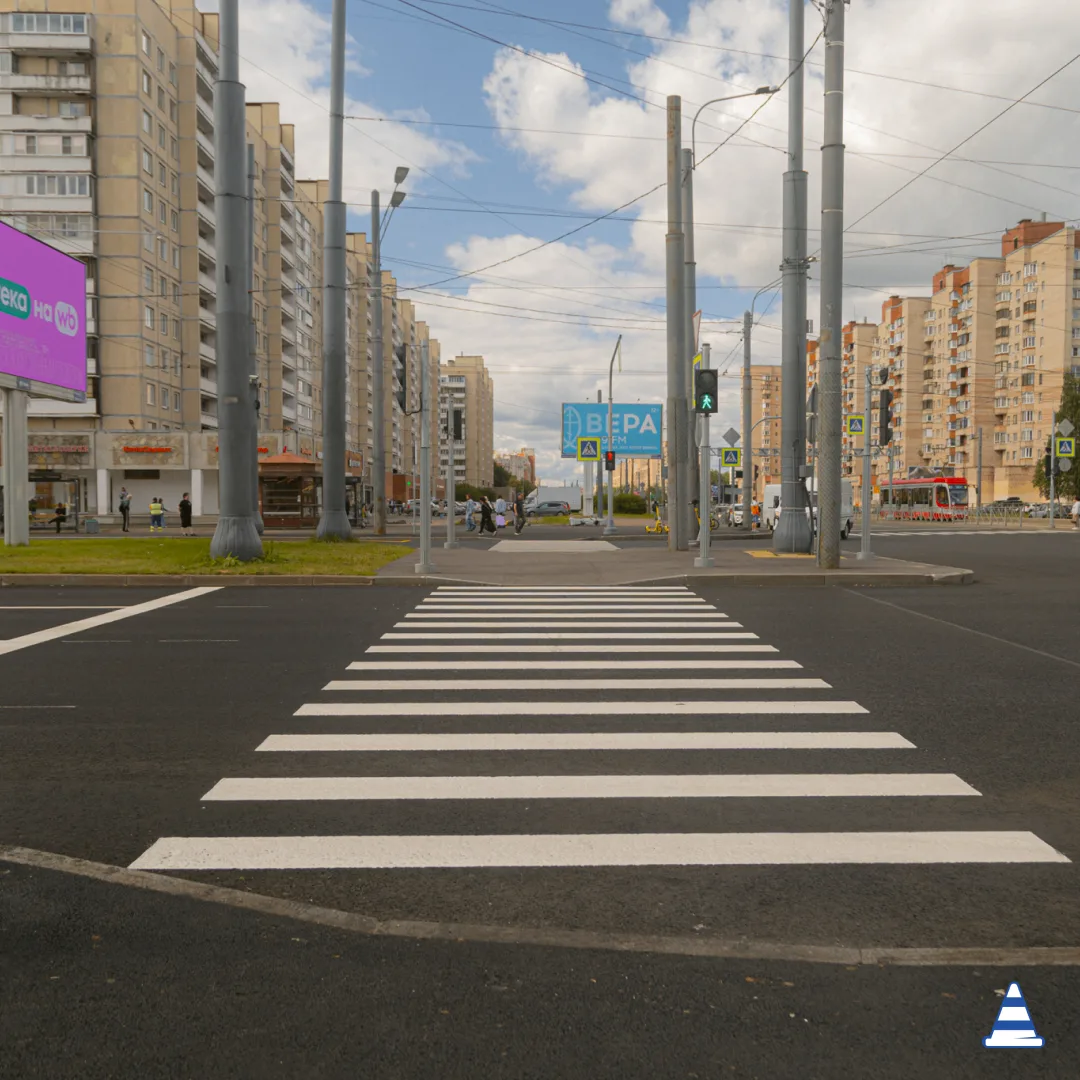4 километра Светлановского проспекта получили новое дорожное покрытие🚘