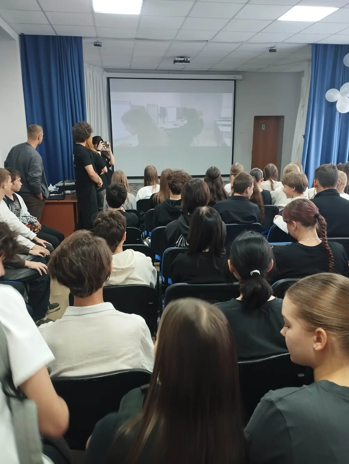 🎉 Сегодня в нашей школе прошёл особенный классный час! 🎉