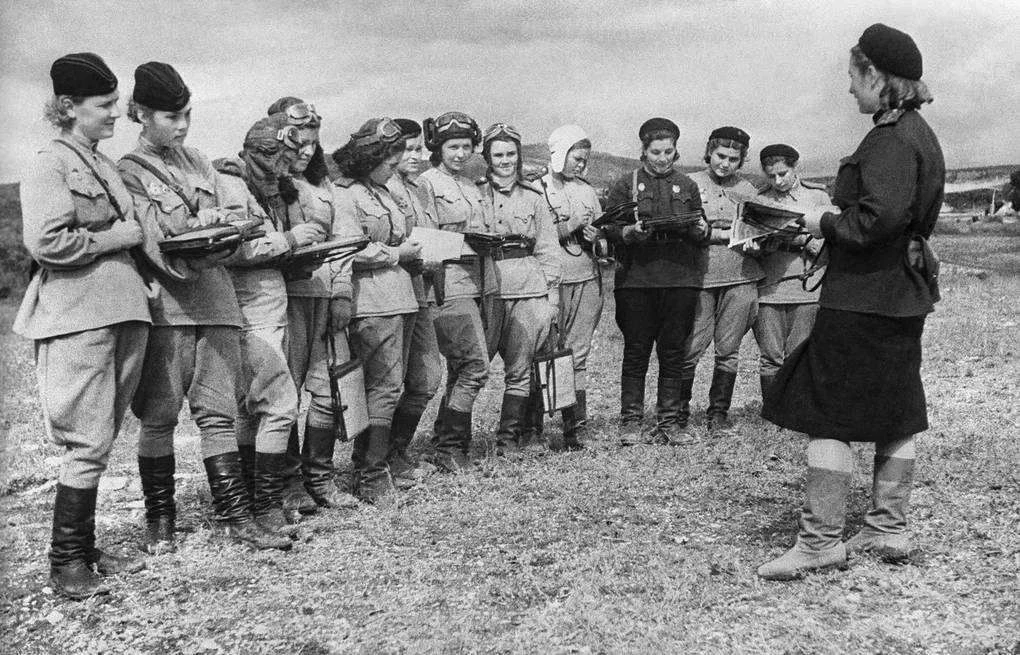 8 октября отмечается День памяти «Ночных ведьм»