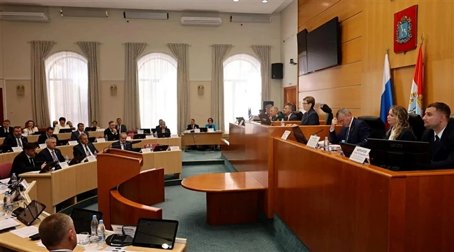 В Самарской губернской думе утвердили состав комитетов и избрали сенатора