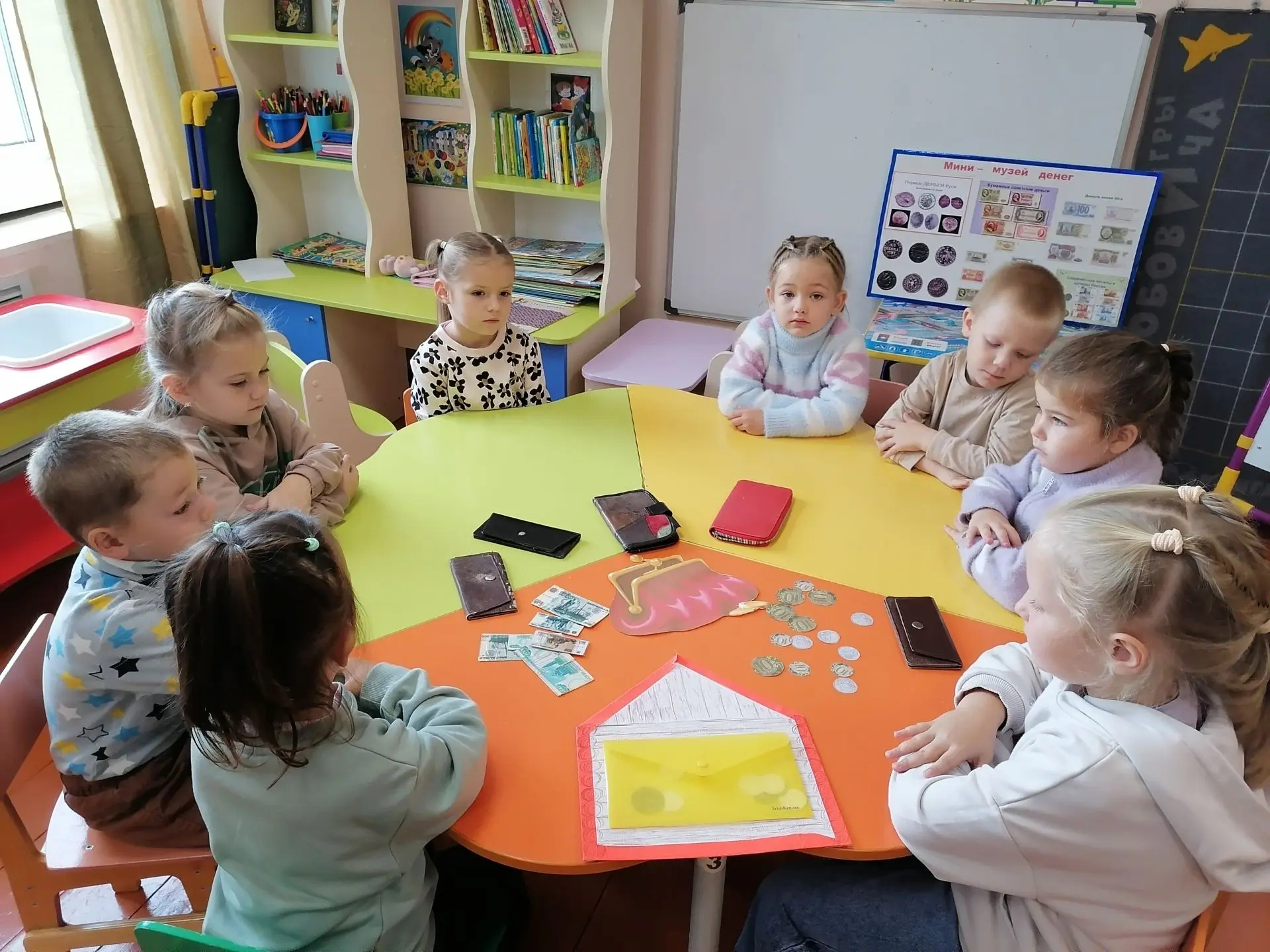 💶💷 Чем раньше дети усвоят финансовую грамотность, тем проще им будет в современной жи...
