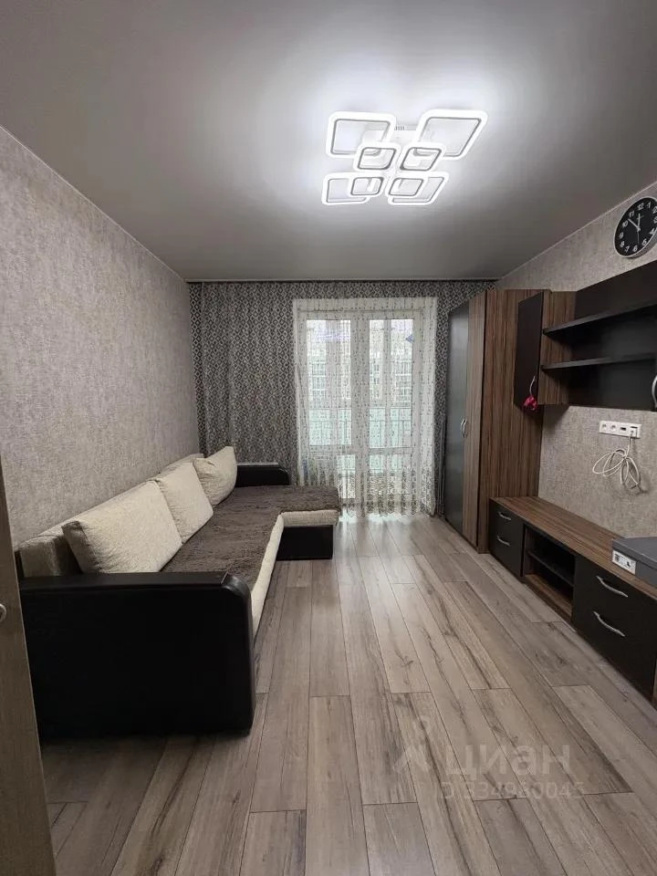 Сдам без посредников: 1-комнатная квартира, 37м²