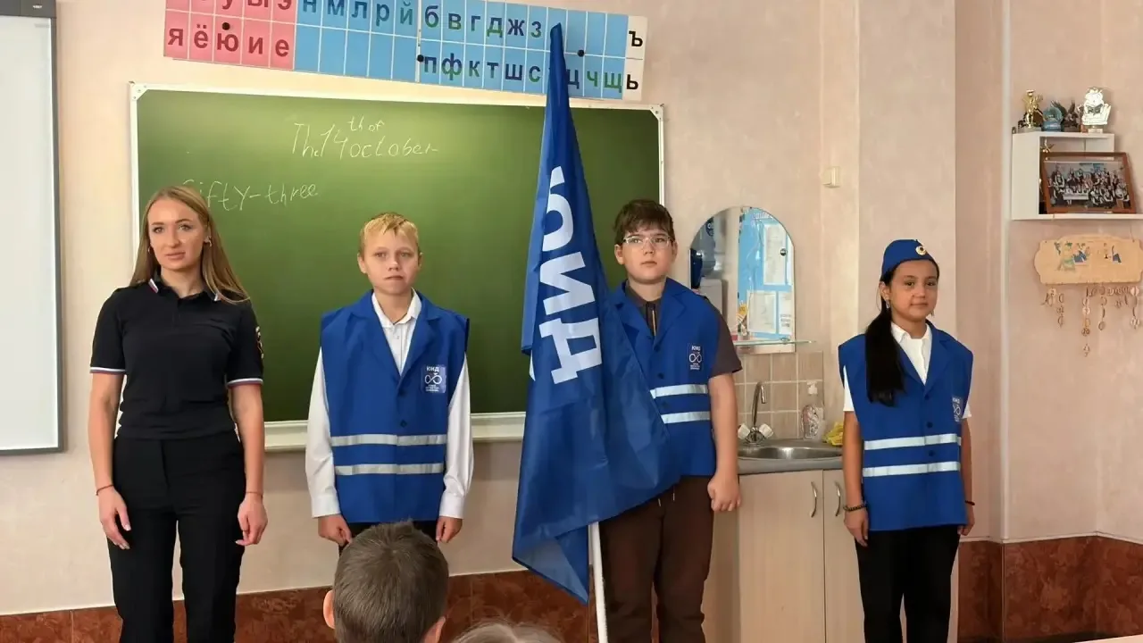 🚦 Дорожный патруль на страже безопасности!