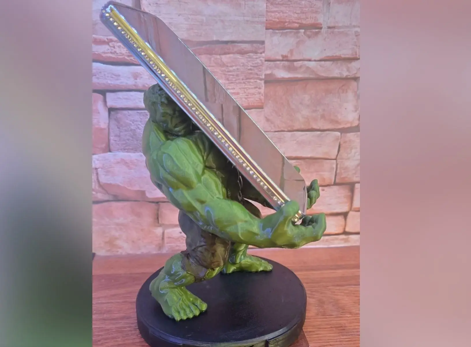Халк держатель для телефона 3D модель STL