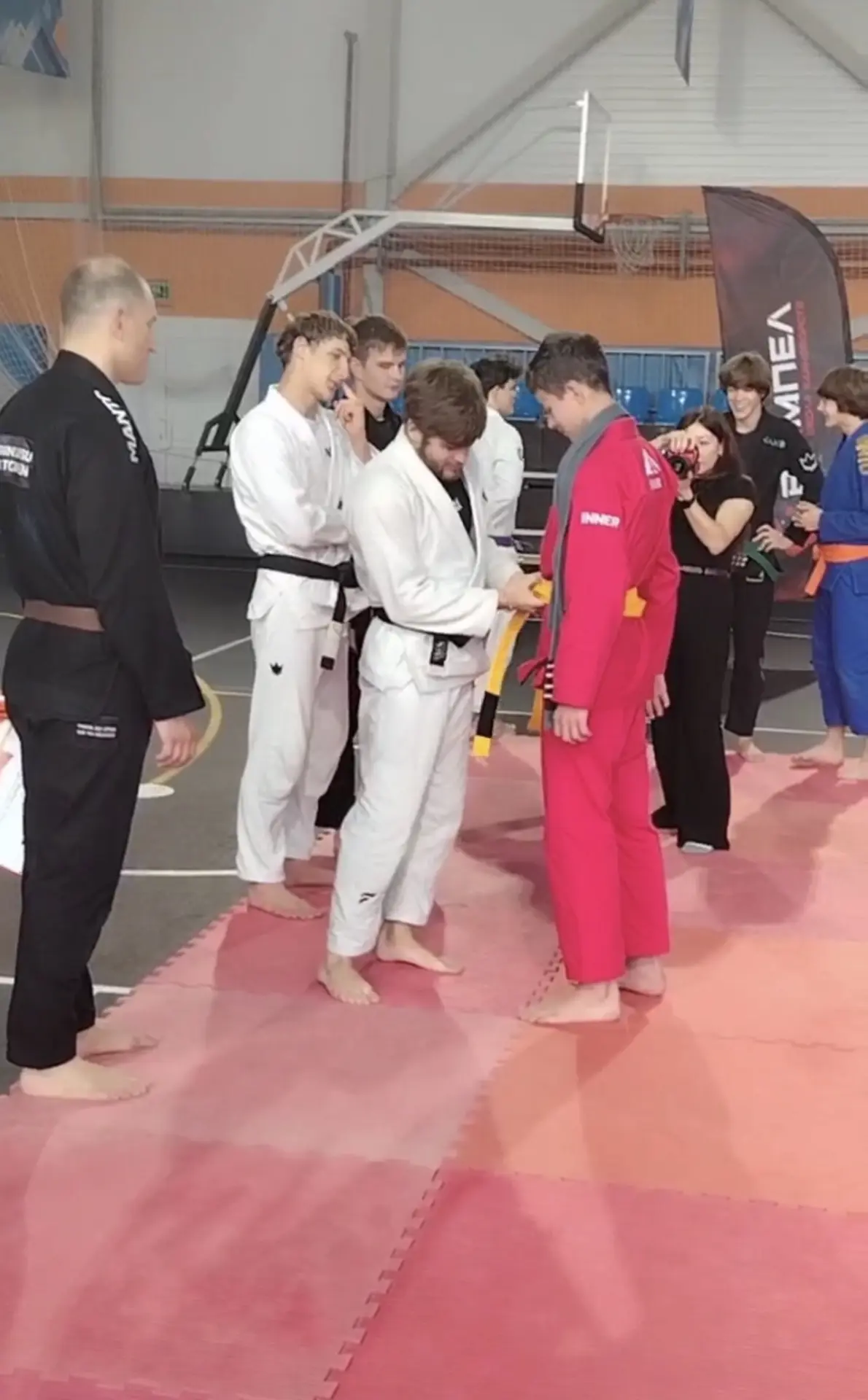 🥋 Наши чемпионы! Поздравляем с новыми поясами!
