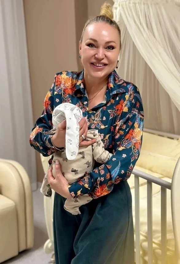 Алла Довлатова - мать и бабушка