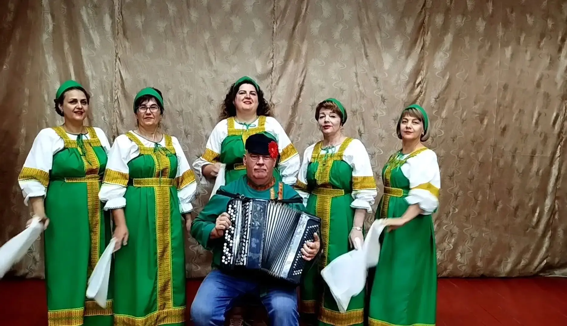 🎶«Девчата» из Кривоносово взяли лауреатство на межрайонном фестивале «Сончинские перез...