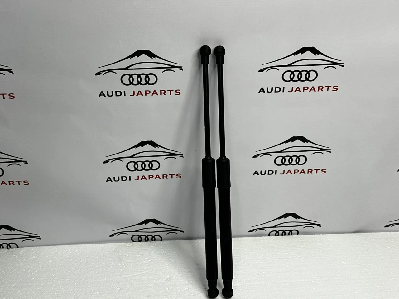 🔧 Амортизатор капота для Audi A4 5 B9 🚘