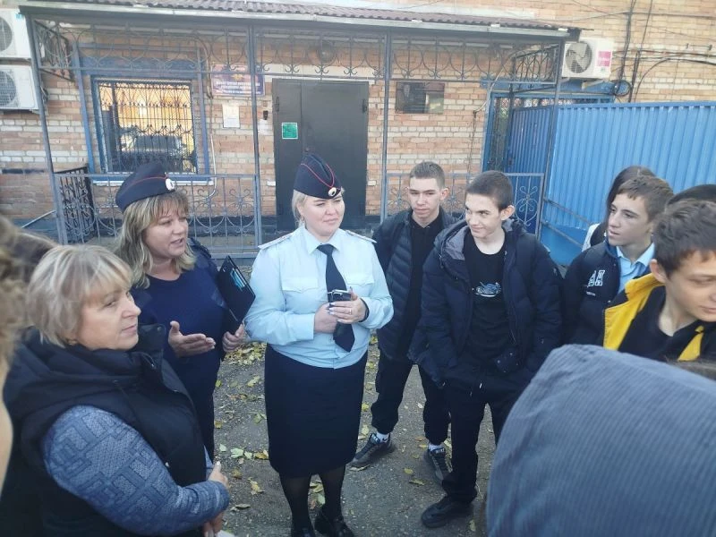В Пограничном округе Приморья прошло профориентационное мероприятие для курсантов полиц...