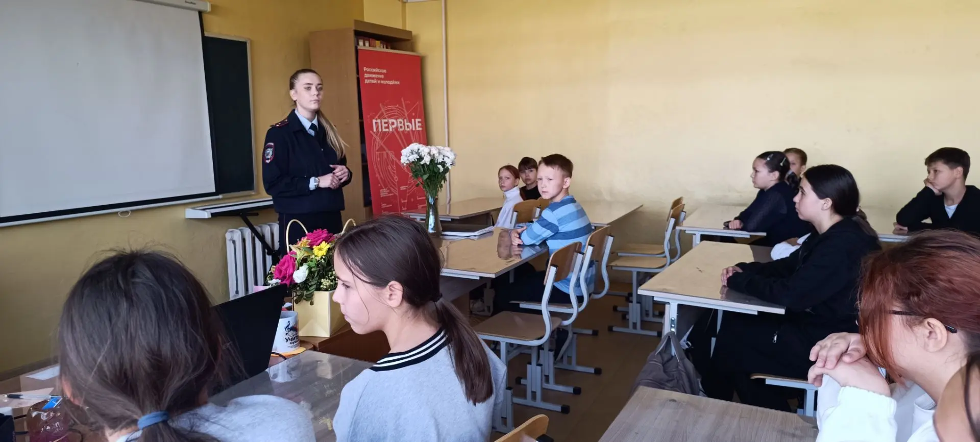 Скажи буллингу «нет»: важный разговор с инспектором в 5 классе