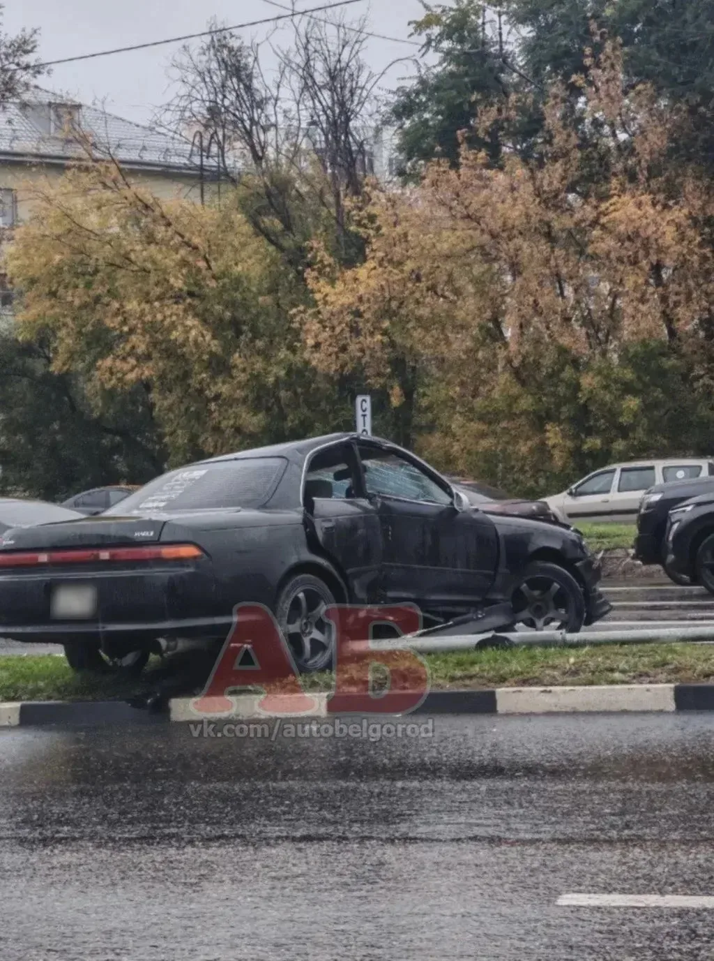 Водителя госпитализировали после аварии