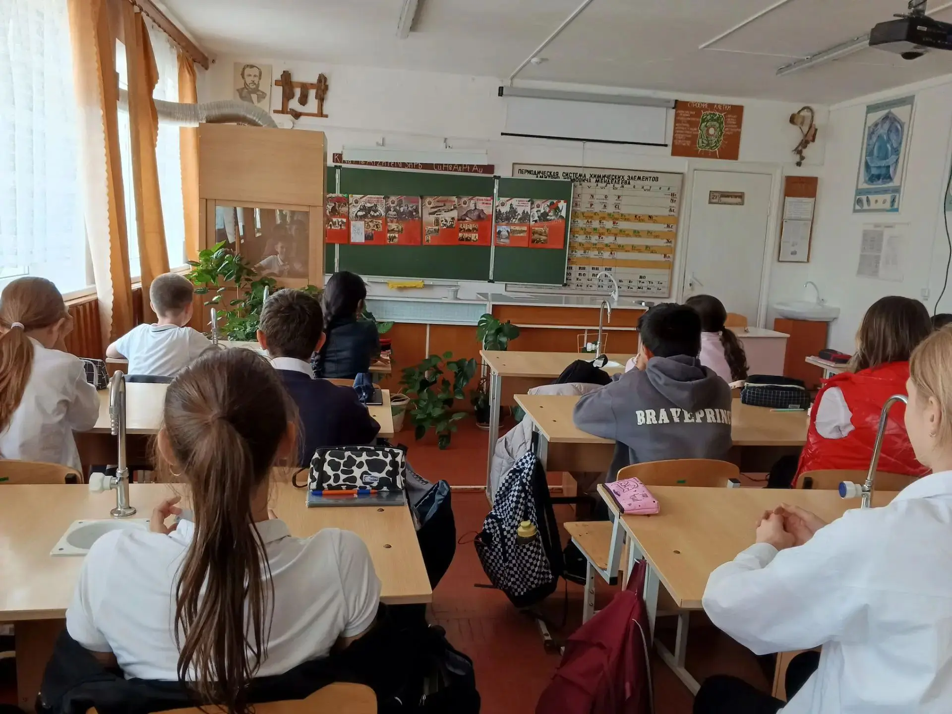 09.10.2026 г. в 5 классе прошёл классный час "Битва за Кавказ". Кавказ имел огромное ст...