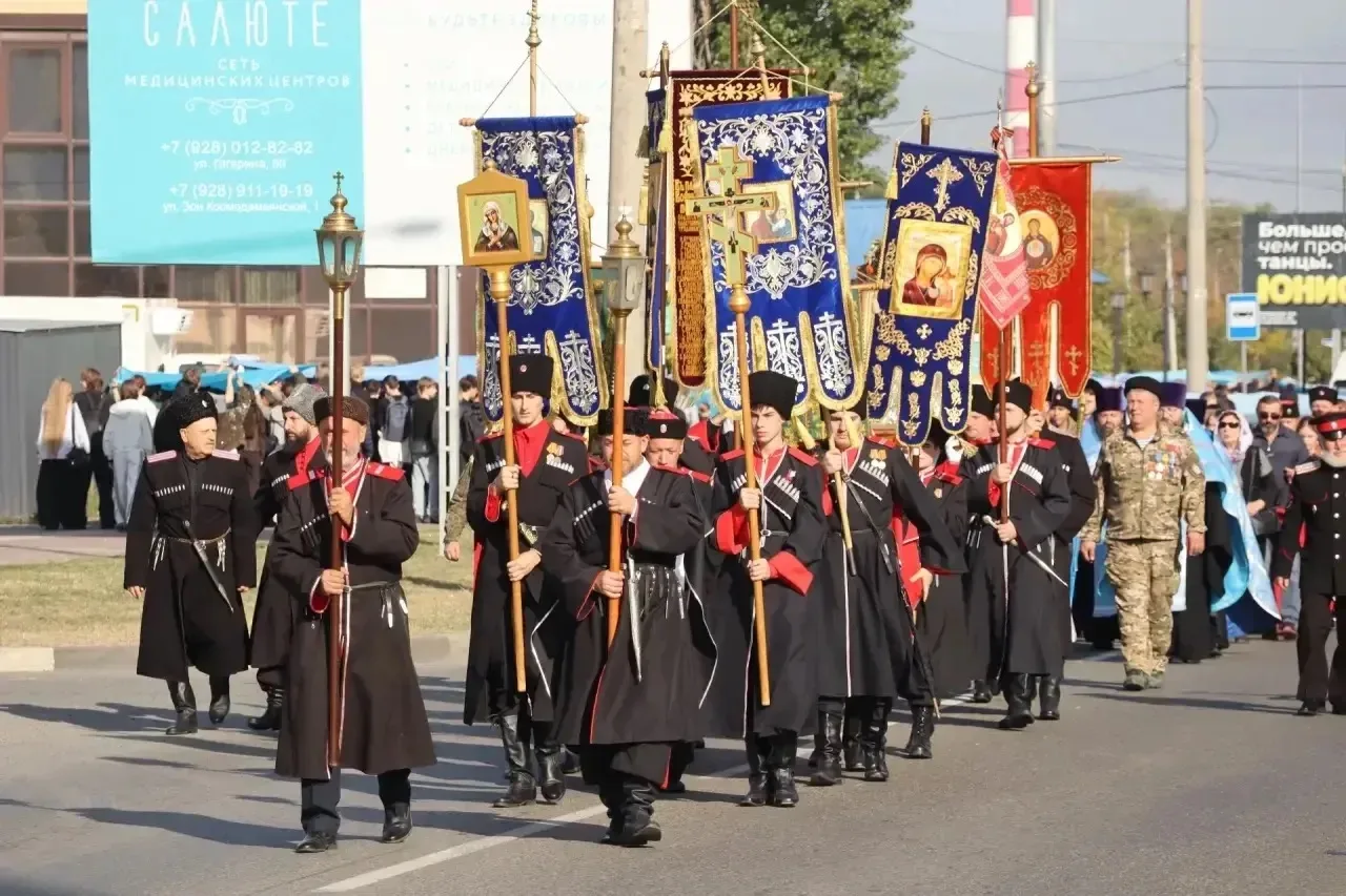 🕊️ 14 октября Невинномысск отметил Покров Пресвятой Богородицы и День города. В 1825 г...