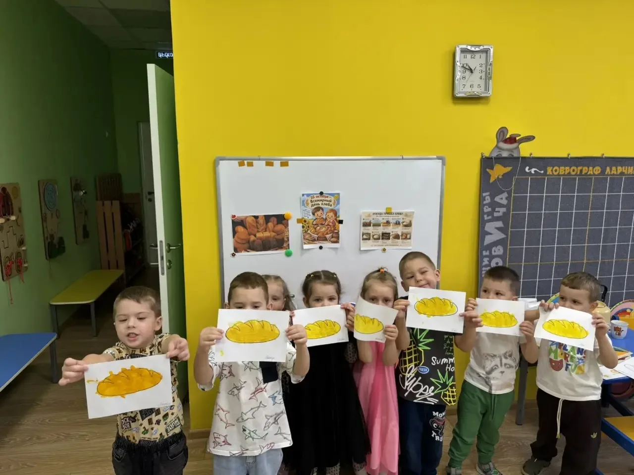 📍Сегодня в средней группе прошел тематический день, посвящённый Международному дню хле...
