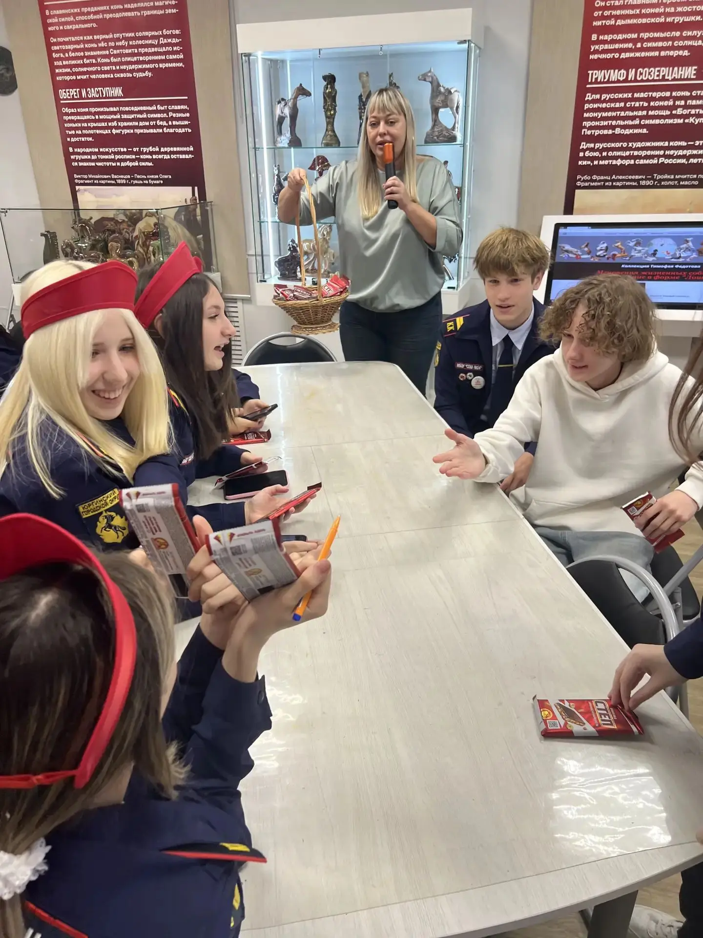 📸 Класс кадетов в музее: «Народов много — страна одна» 🇷🇺 Сегодня 8 «К» класс окунул...